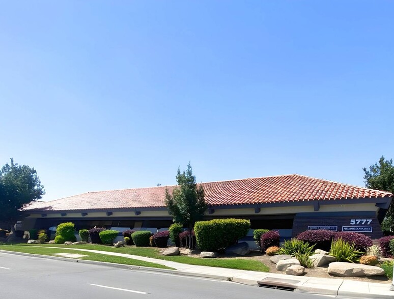 5777 N Fresno St, Fresno, CA for sale - Building Photo - Image 1 of 5