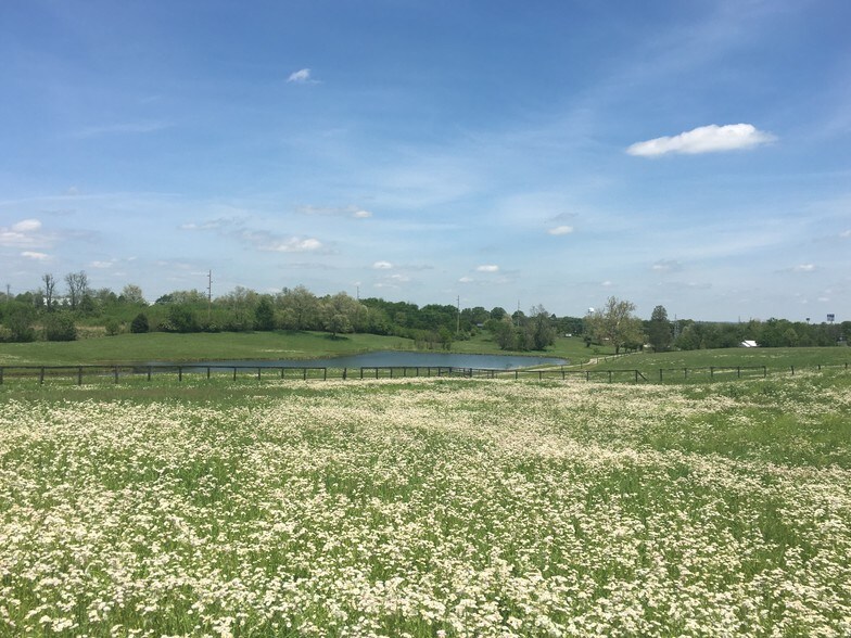 690 Duncan Rd, Frankfort, KY for sale - Building Photo - Image 1 of 1