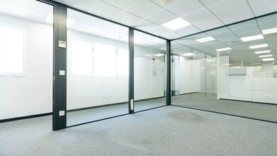 Office in Alcobendas, Madrid for lease Interior Photo- Image 2 of 19