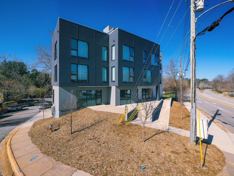 323 Broadway St, Asheville, NC for sale - Building Photo - Image 1 of 1