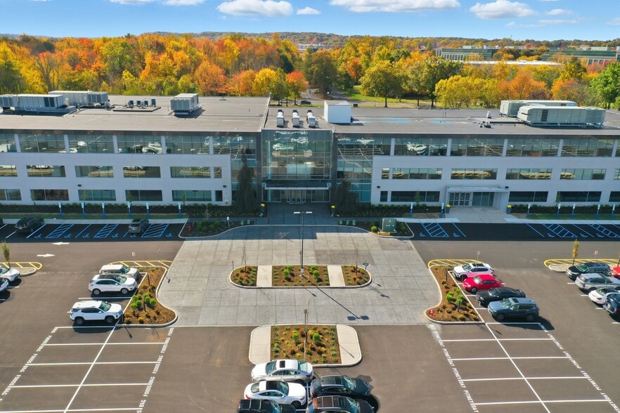 8 Sylvan Way, Parsippany, NJ for lease - Building Photo - Image 2 of 11