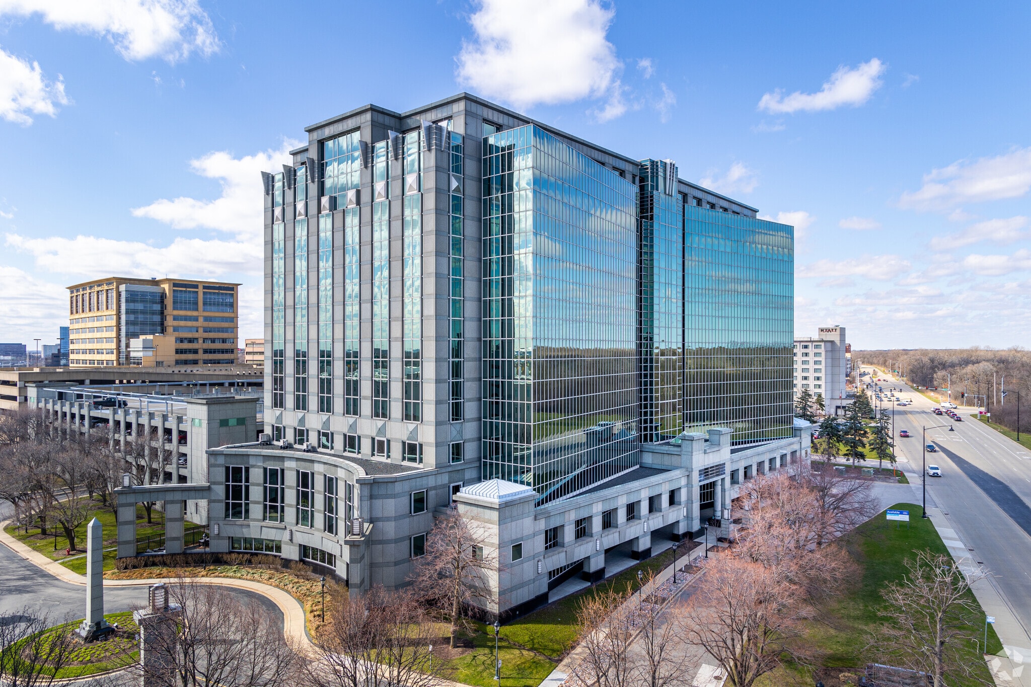 6250 N River Rd, Rosemont, IL for lease Building Photo- Image 1 of 27