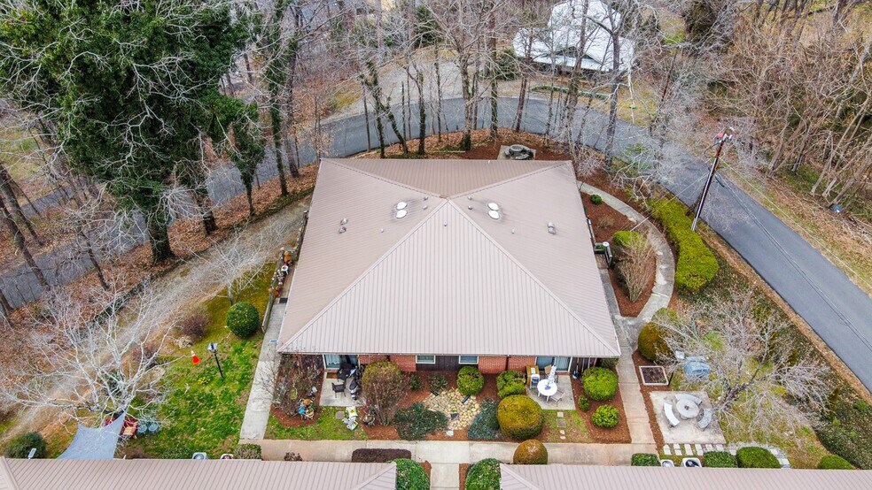 20 Viewmont St, Tryon, NC 28782 Viewmont Apartments