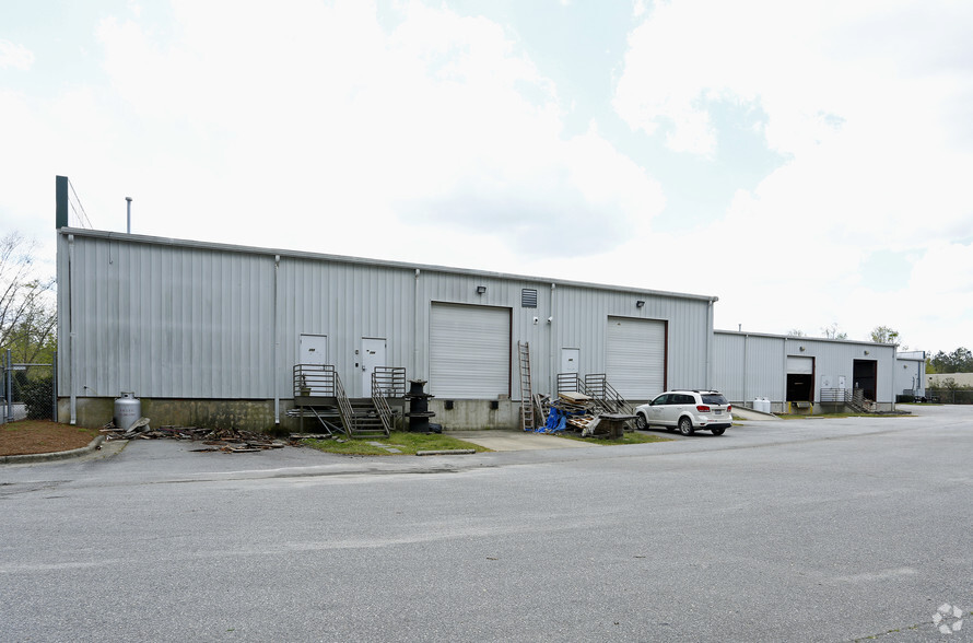 256-288 Hein Dr, Garner, NC for lease - Building Photo - Image 2 of 24