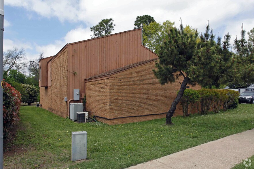 444 24th Ave SW, Norman, OK for lease - Building Photo - Image 2 of 2