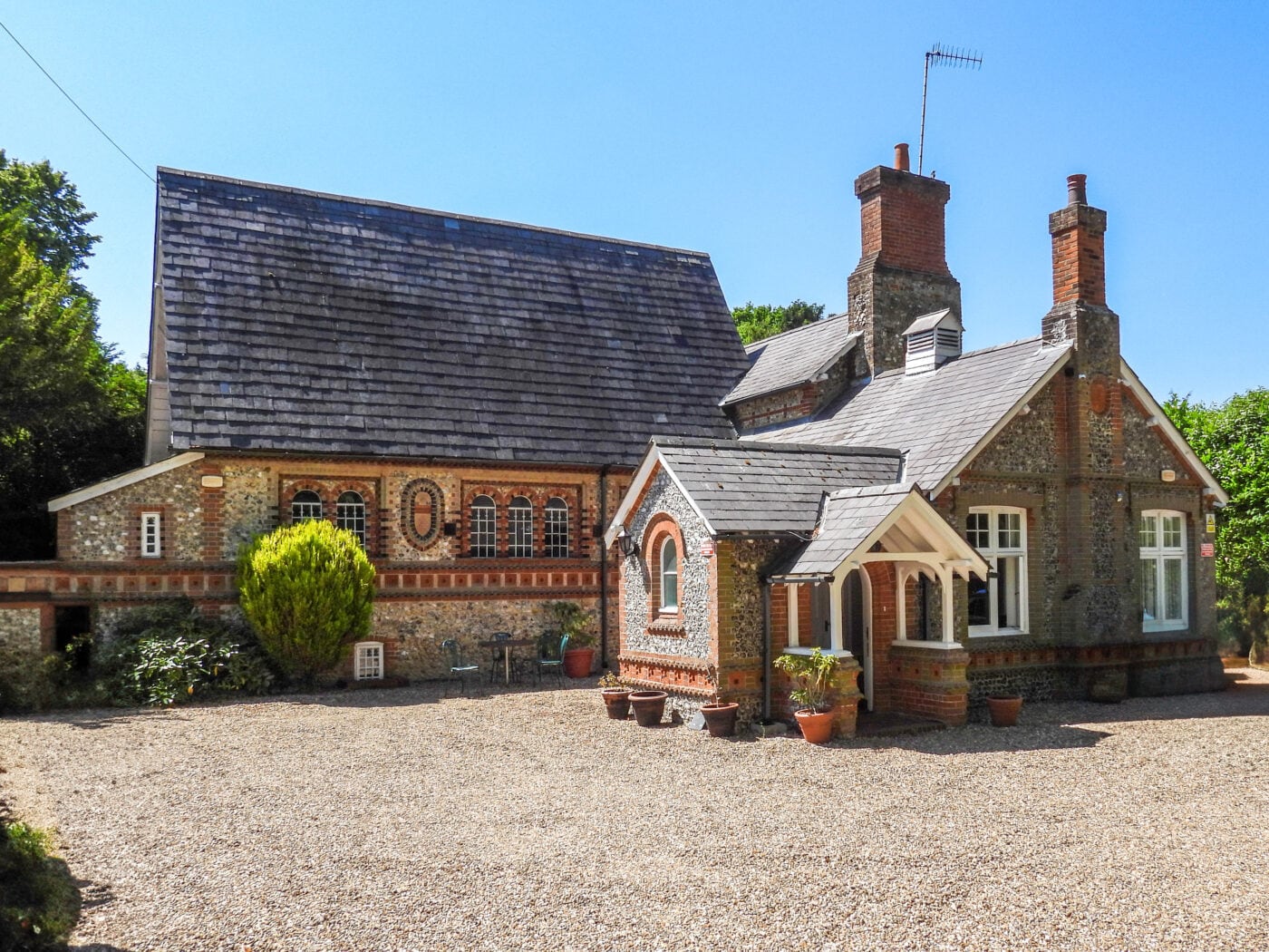 Ockham Rd S, East Horsley for lease Primary Photo- Image 1 of 2