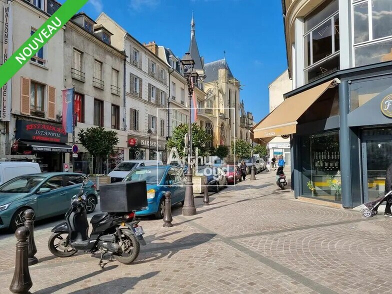 in Melun for sale - Primary Photo - Image 1 of 1