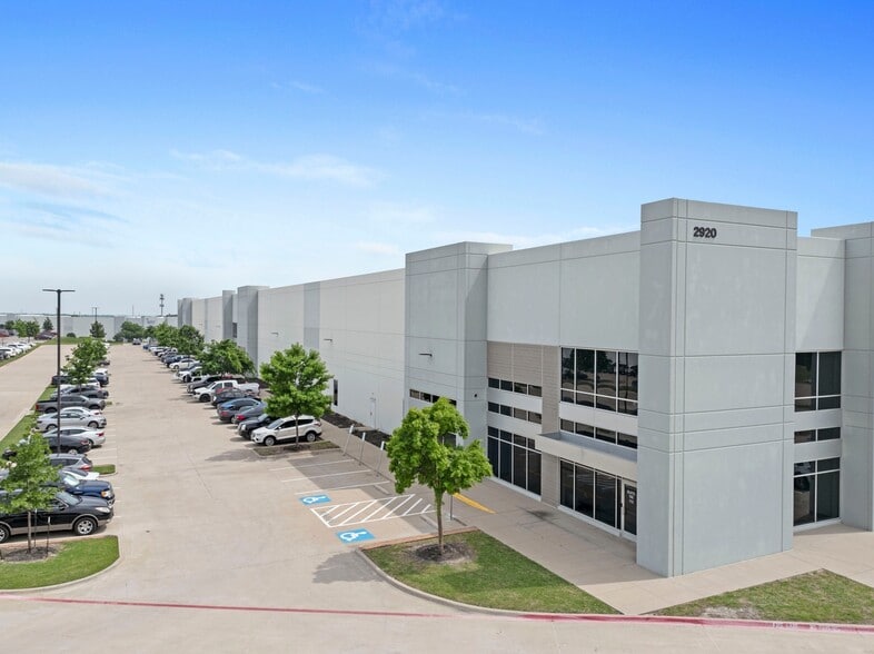 2920 Telecom Pky, Richardson, TX for lease - Building Photo - Image 1 of 3