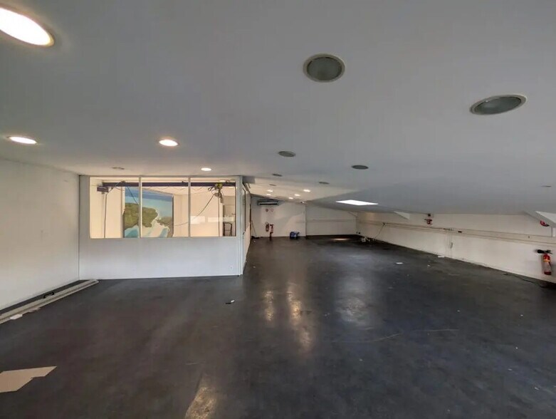 Flex in Sartrouville for sale - Interior Photo - Image 3 of 6