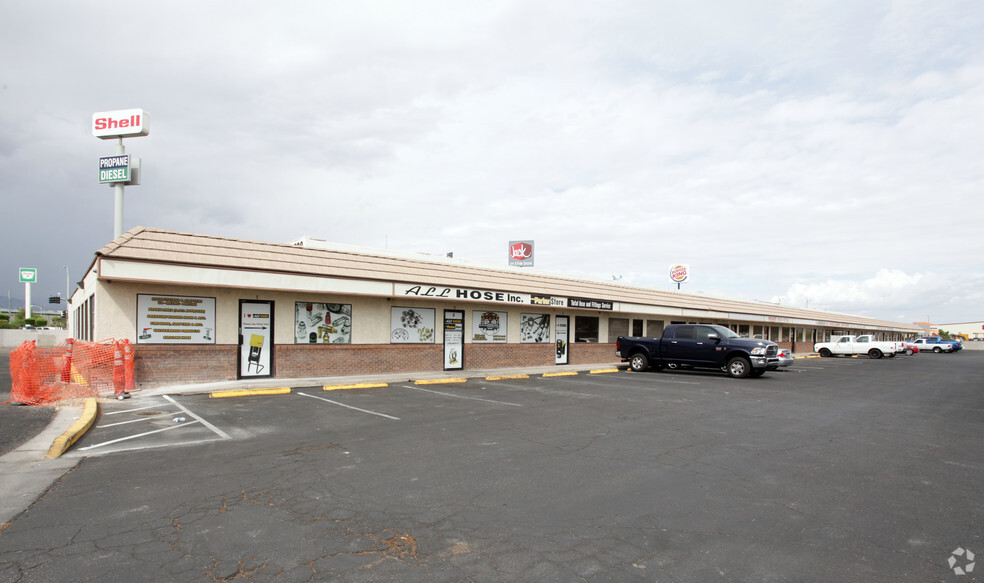 Industrial in Las Vegas, NV for sale - Primary Photo - Image 1 of 1