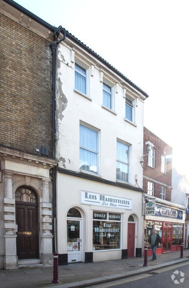 112 Guildford St, Chertsey for sale - Building Photo - Image 2 of 2