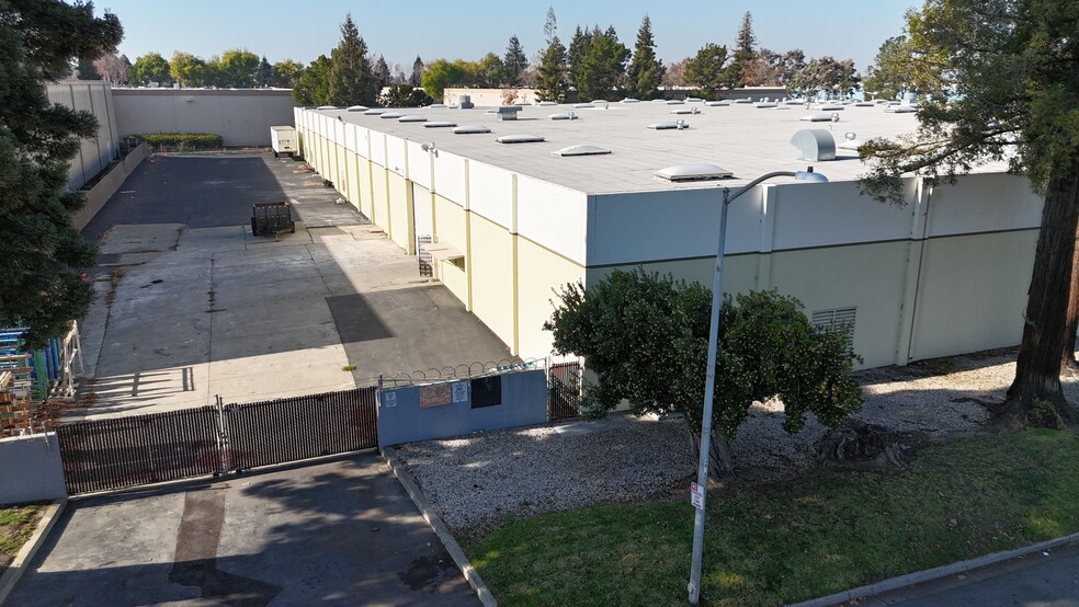 30955 San Antonio St, Hayward, CA for lease - Building Photo - Image 2 of 5