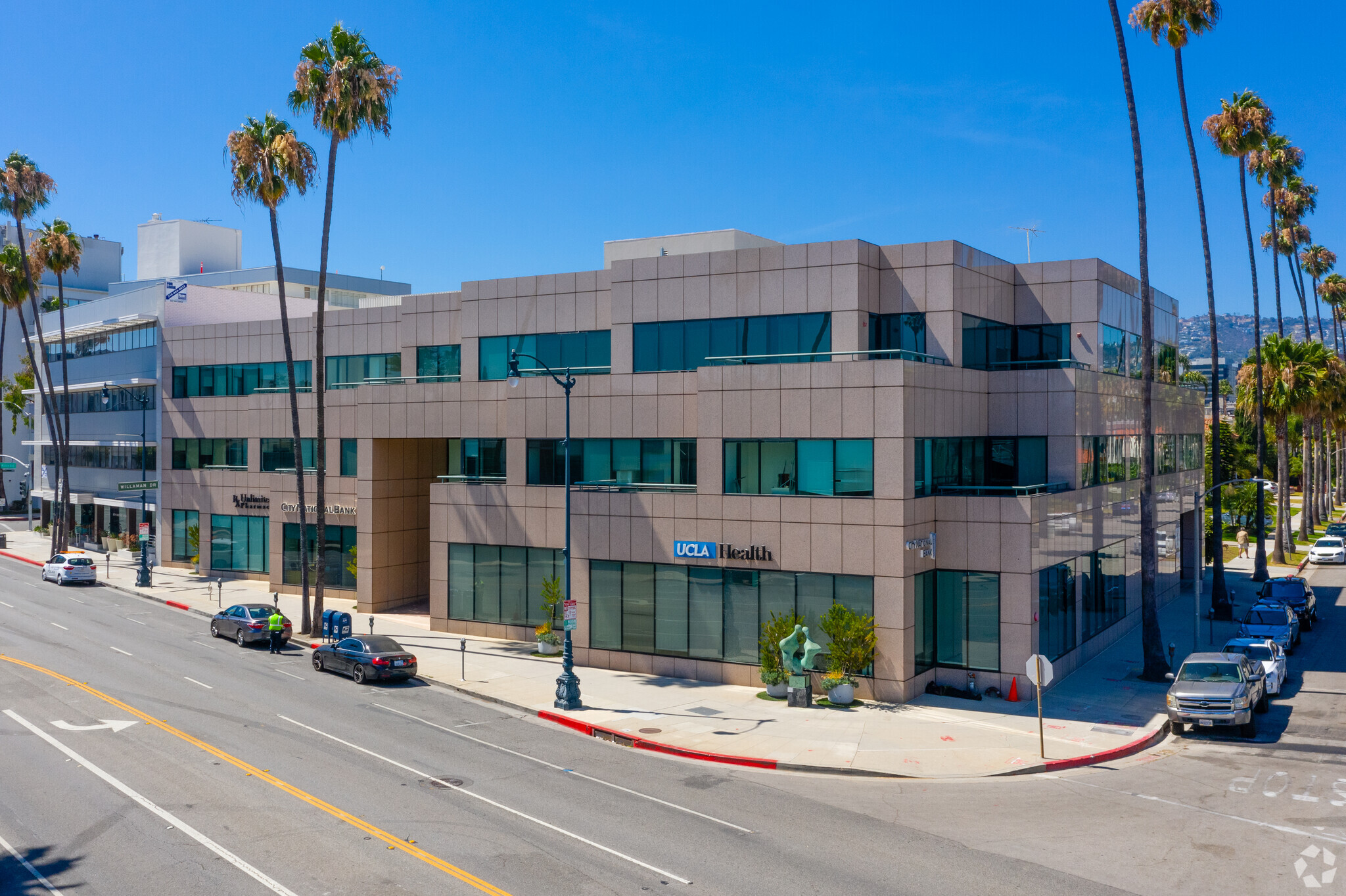 8641 Wilshire Blvd, Beverly Hills, CA for sale Primary Photo- Image 1 of 1