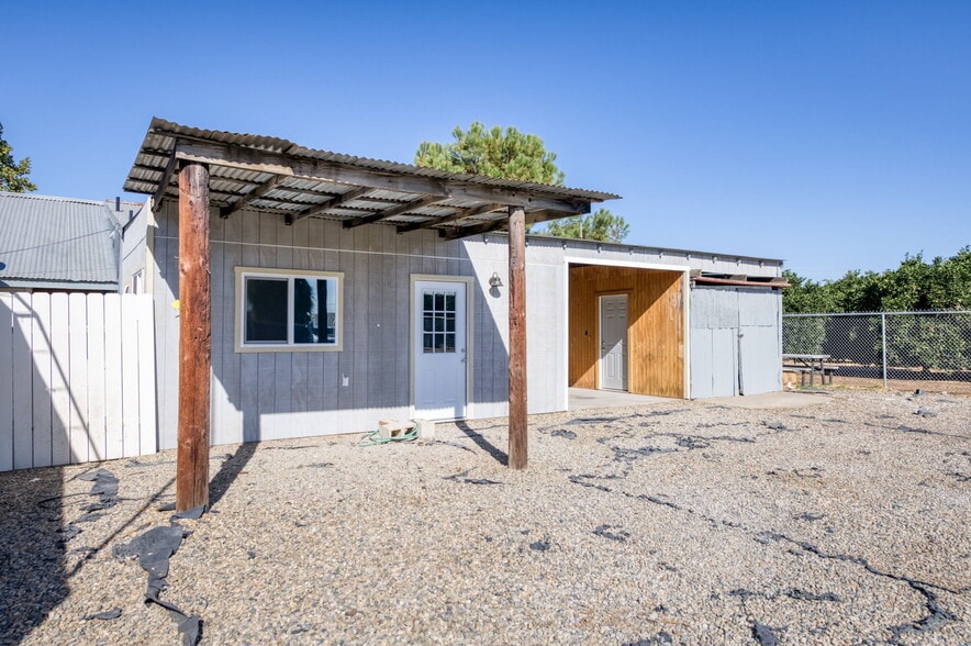 12712 E McKinley Ave, Sanger, CA for lease - Building Photo - Image 2 of 27