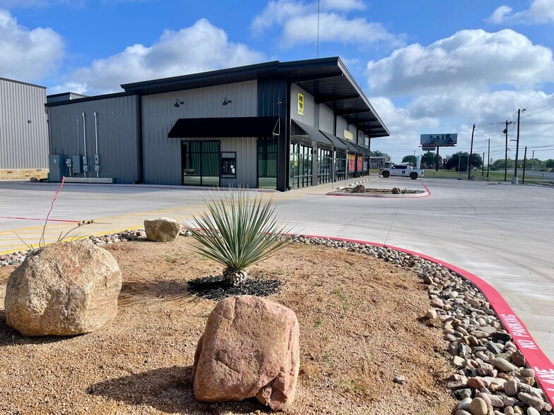 397 N Ridge Rd, Marble Falls, TX for sale - Building Photo - Image 2 of 3