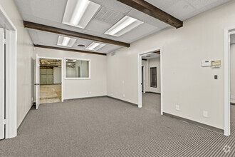 1100-1120 Luke St, Irving, TX for lease Building Photo- Image 1 of 6