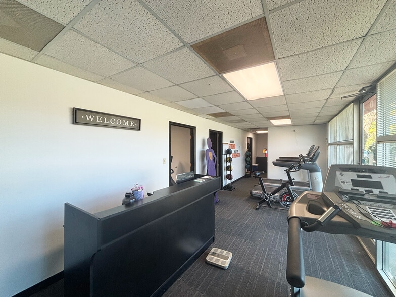 3650 Patterson Ave, Winston-Salem, NC for lease - Building Photo - Image 2 of 14