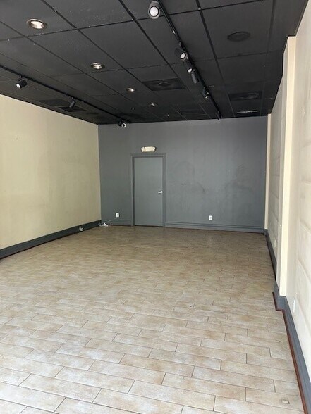 208 E Plume St, Norfolk, VA for lease - Building Photo - Image 2 of 8