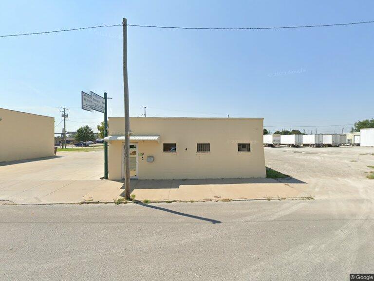 730 S 6th St, Saint Joseph, MO for sale - Building Photo - Image 1 of 1