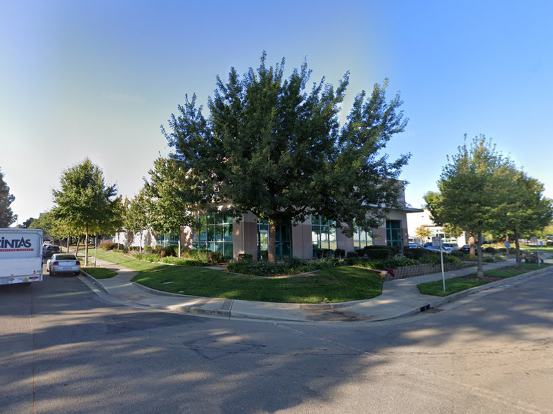 1030 N D St, Sacramento, CA for lease - Building Photo - Image 1 of 13