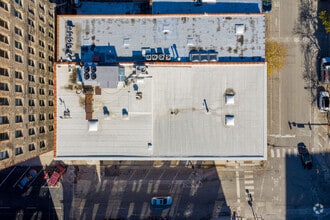200 W Superior St, Chicago, IL - AERIAL map view