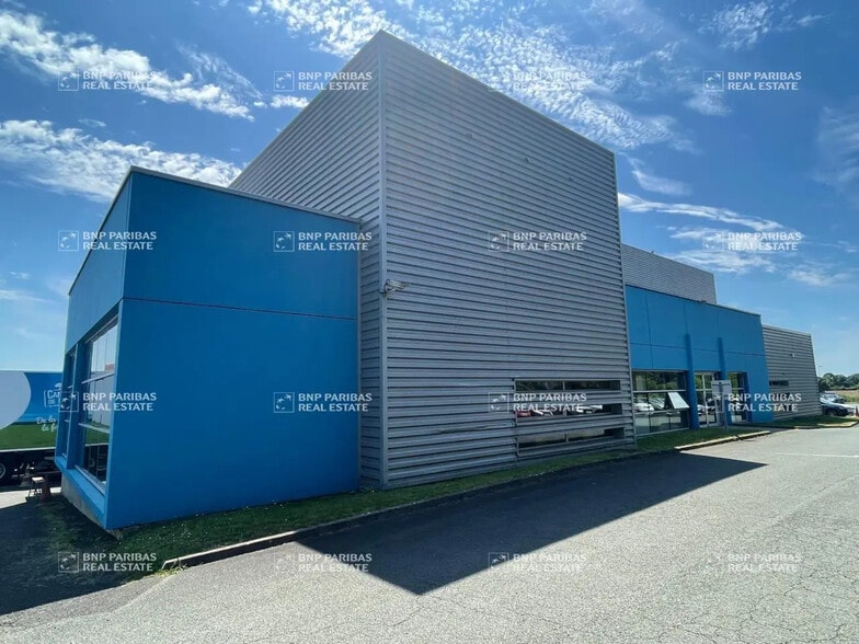 Flex in Montaigu-Vendée for sale - Building Photo - Image 3 of 9