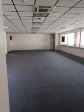 Calle de Manuel Tovar, 16, Madrid, Madrid for lease Interior Photo- Image 2 of 14