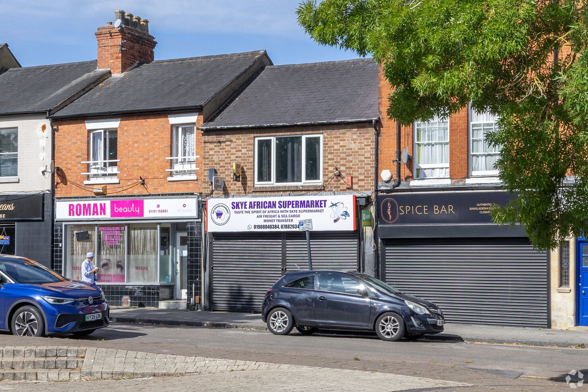 16 The Square, Milton Keynes for sale Primary Photo- Image 1 of 1