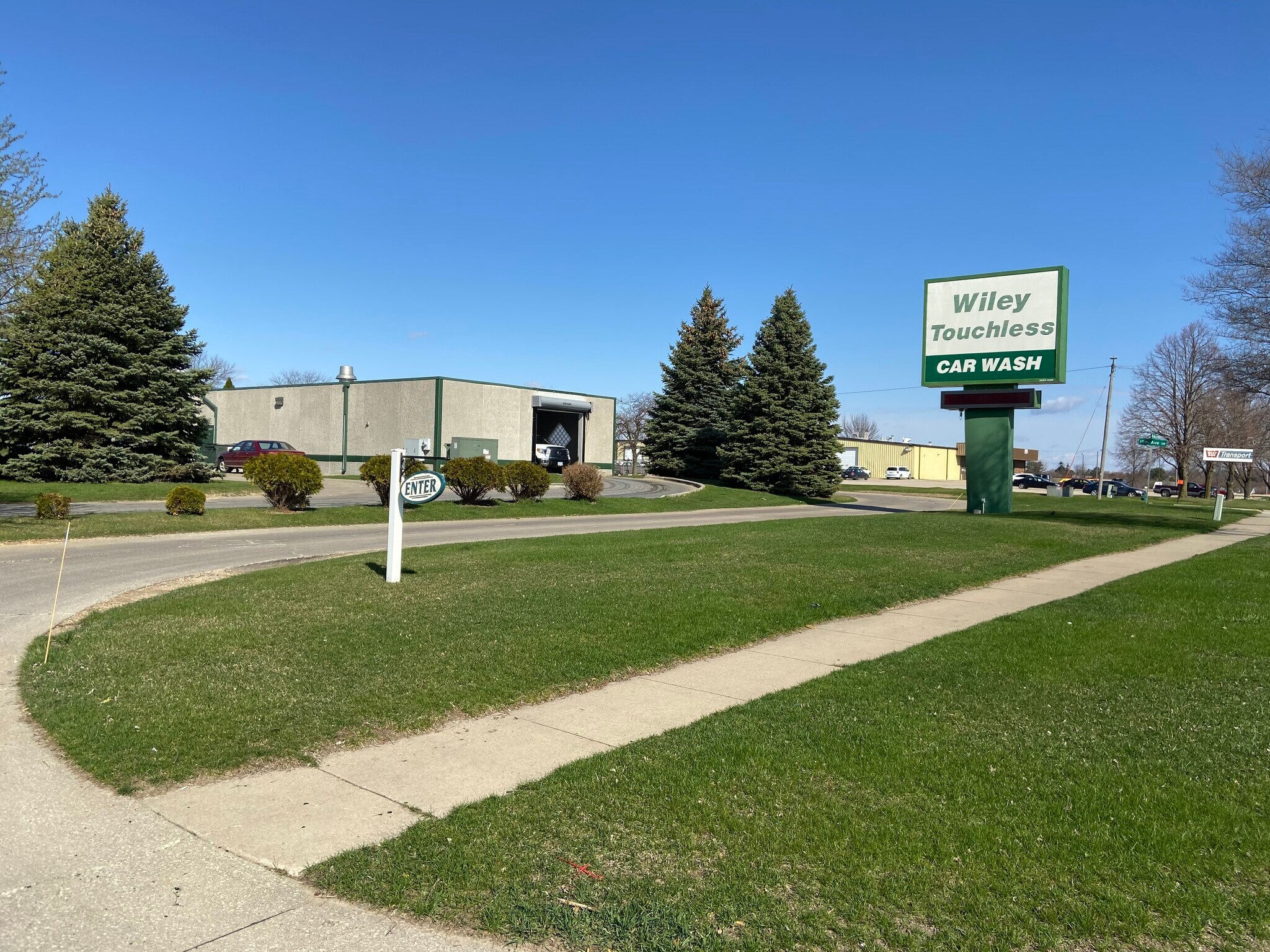 1820 Wiley Blvd SW, Cedar Rapids, IA for sale Primary Photo- Image 1 of 1