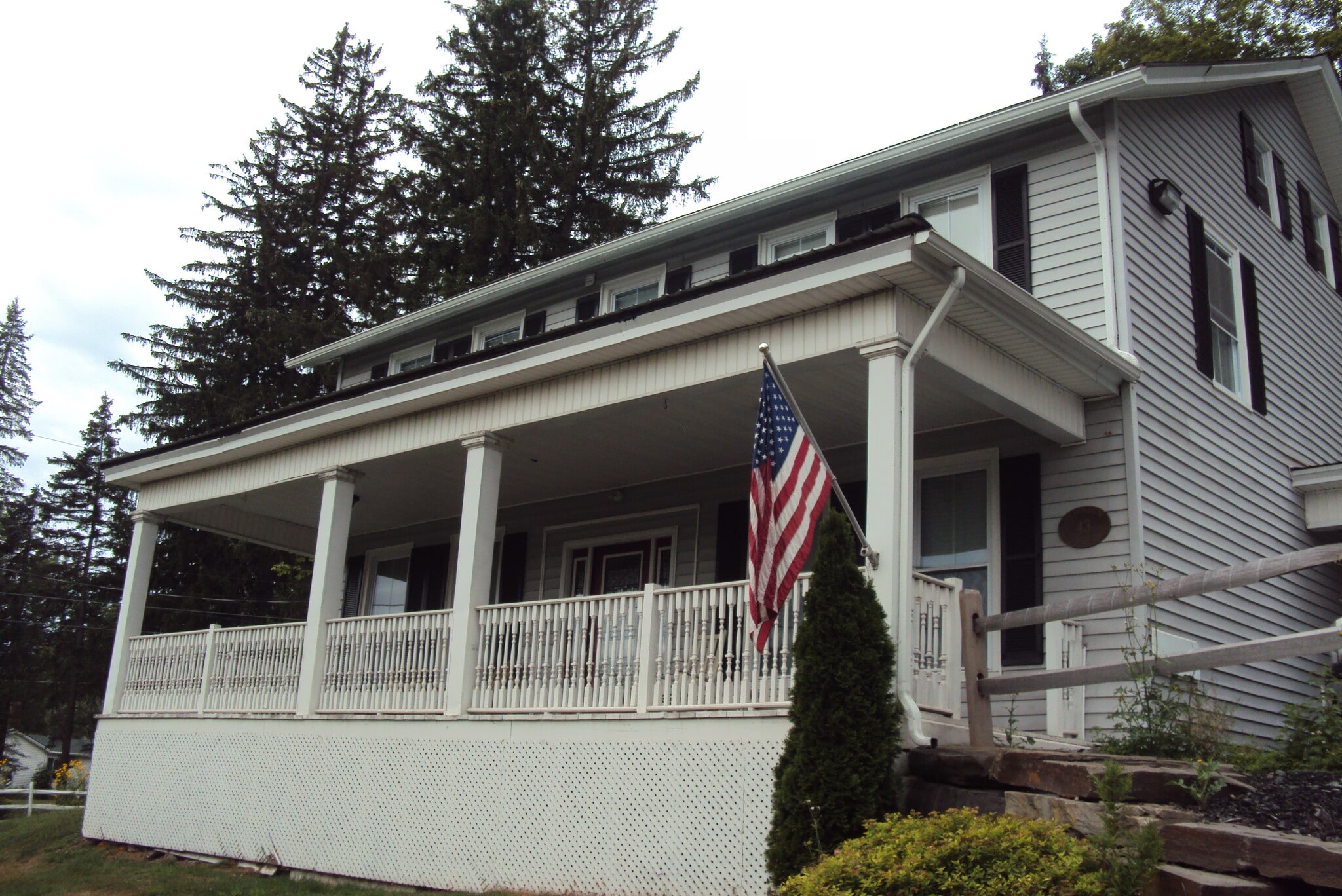 379 S Main St, Montrose, PA for sale Primary Photo- Image 1 of 17
