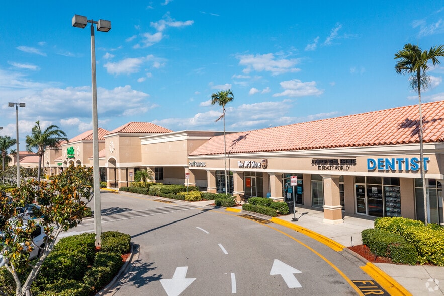 21301 S Tamiami Trl, Estero, FL for lease - Building Photo - Image 2 of 7