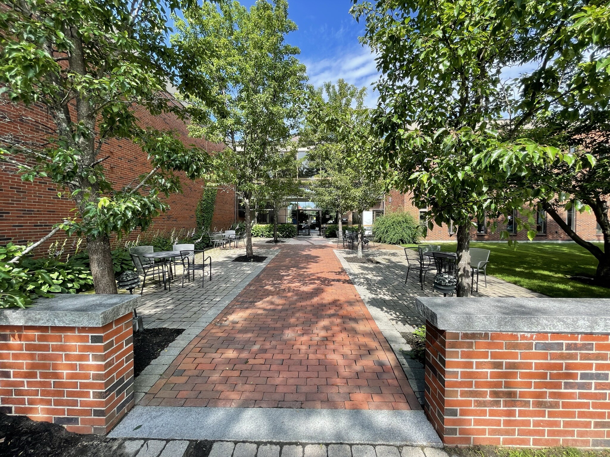 631 Stevens Ave, Portland, ME for sale Primary Photo- Image 1 of 1