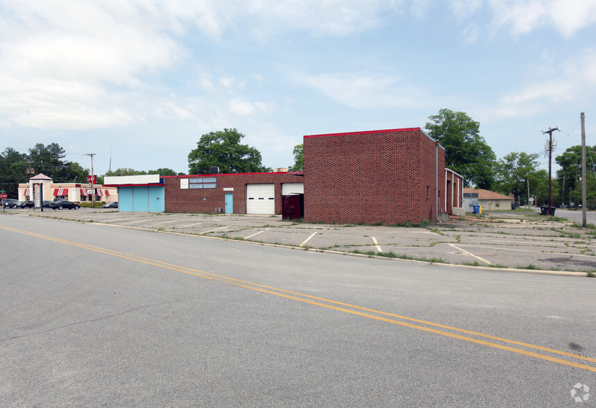 Main Street Assets portfolio of 2 properties for sale on LoopNet.com - Building Photo - Image 1 of 2