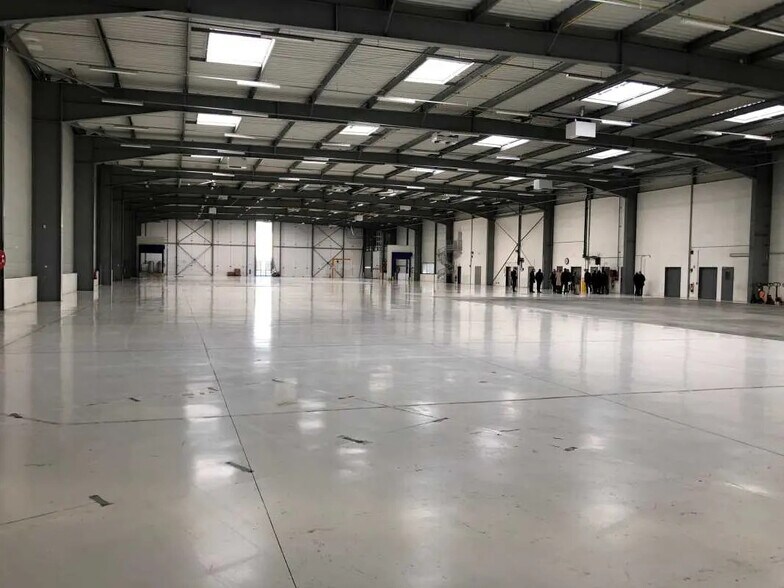 11 Rue De La Grande Borne, Le Mesnil-Amelot for lease - Building Photo - Image 1 of 7