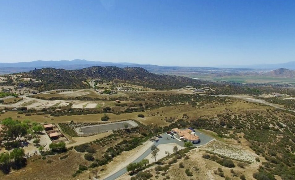 23801 Tapatia Rd, Homeland, CA for sale - Aerial - Image 2 of 4