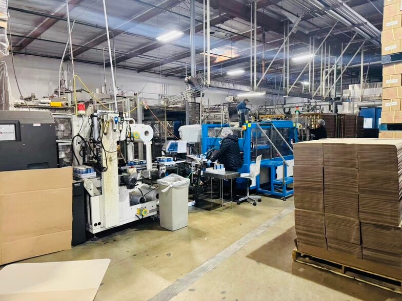 201 N Sullivan St, Santa Ana, CA for sale - Building Photo - Image 3 of 14