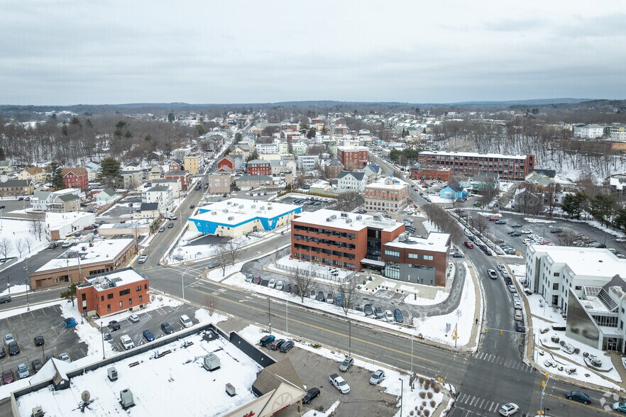 1 Cumberland Plz, Woonsocket, RI for sale - Primary Photo - Image 1 of 1