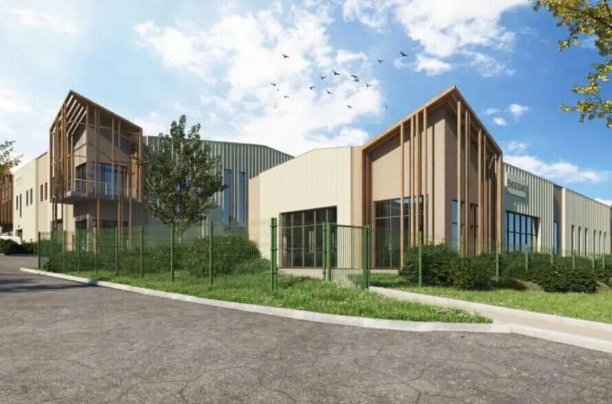 Flex in Ennery for sale - Building Photo - Image 2 of 13