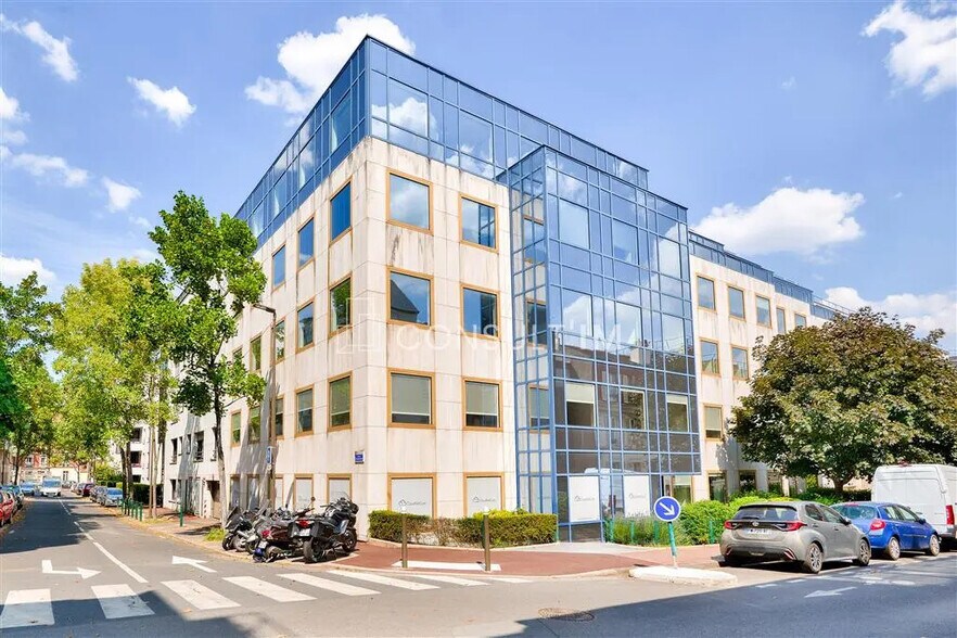 Office in Suresnes for sale - Building Photo - Image 1 of 9