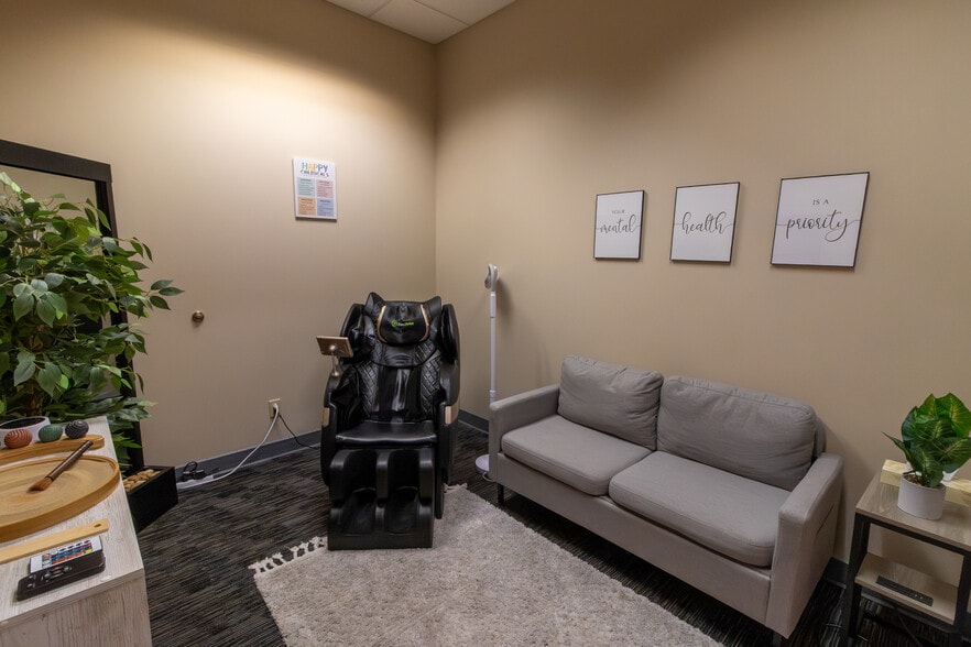 2809 Commercial Rd, Huntington, IN for sale - Building Photo - Image 3 of 15