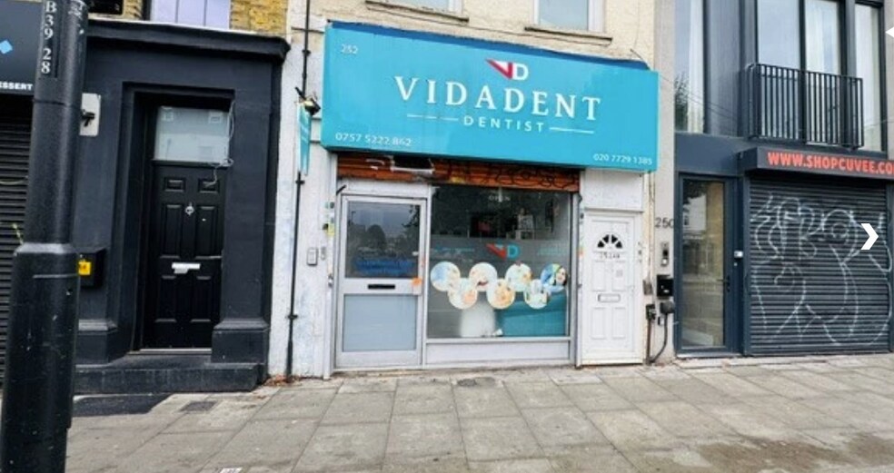 252 Bethnal Green Rd, London for lease - Building Photo - Image 1 of 4