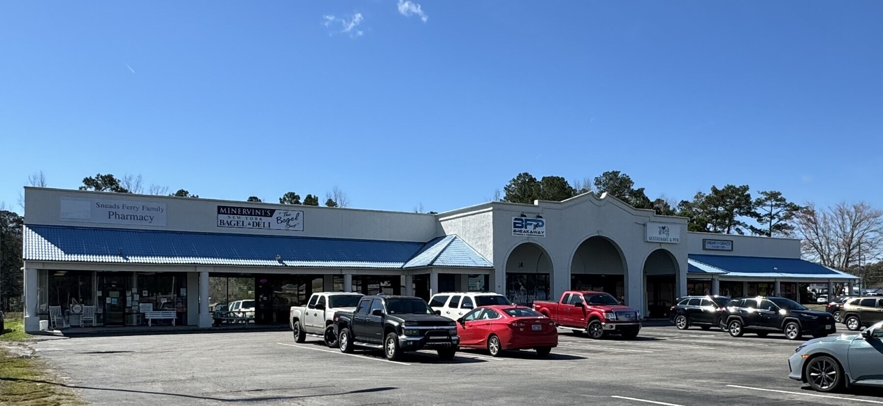 1016 Old Folkstone Rd, Sneads Ferry, NC 28460