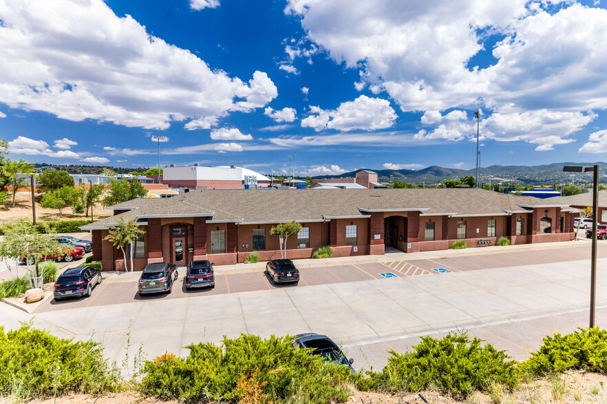 804 Ainsworth Dr, Prescott, AZ for lease - Building Photo - Image 2 of 26