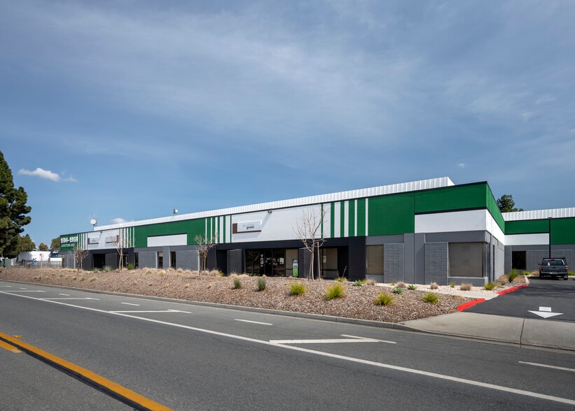 1911-1943 Hartog Dr, San Jose, CA for lease - Building Photo - Image 2 of 7