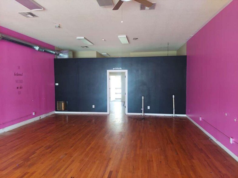 707 E Grand Ave, Marshall, TX for lease - Interior Photo - Image 2 of 9