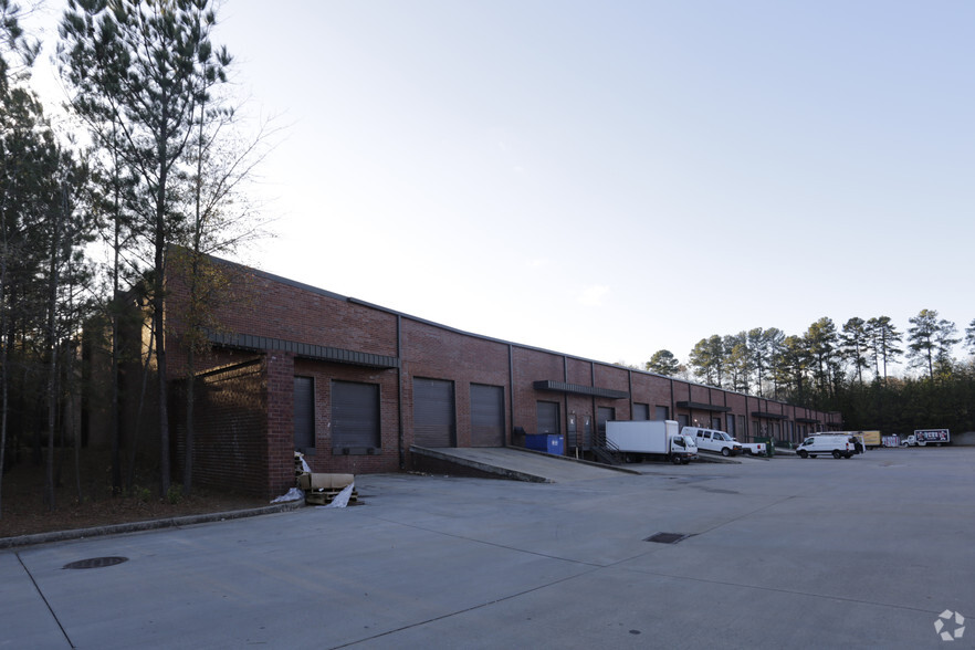 1645 Lakes Pky, Lawrenceville, GA for lease - Building Photo - Image 3 of 6