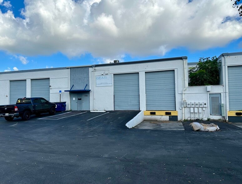 6146-6188 NW 74th Ave, Miami, FL for lease - Building Photo - Image 1 of 8