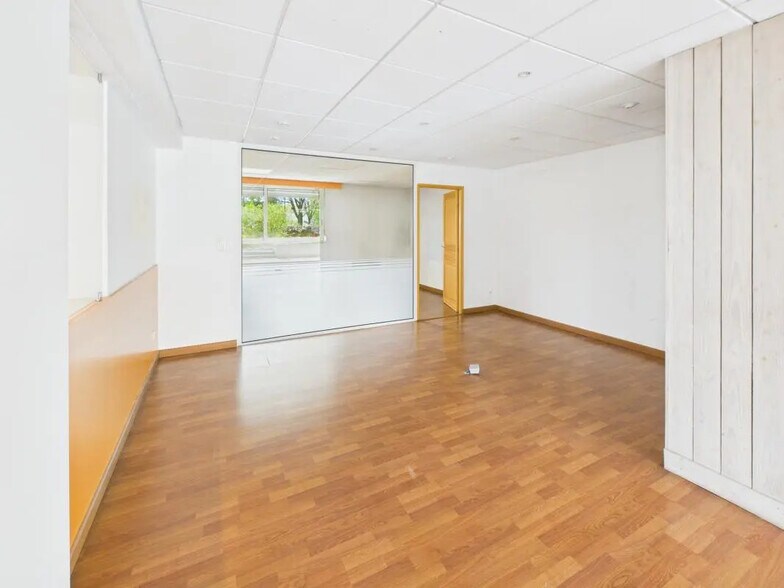 Office in Lyon for sale - Building Photo - Image 3 of 8
