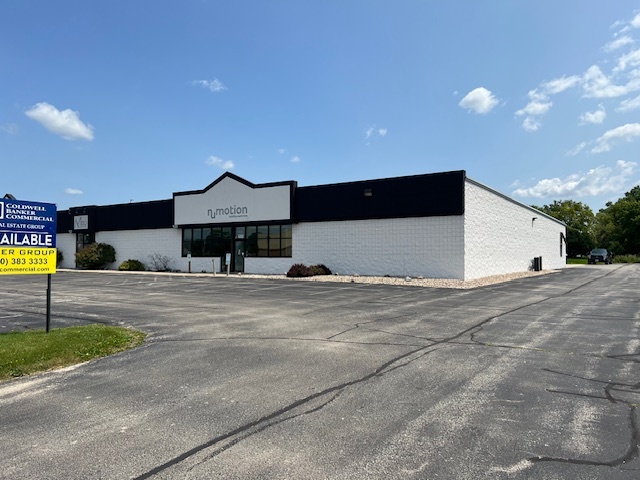 920 N Westhill Blvd, Appleton, WI for lease - Building Photo - Image 2 of 28