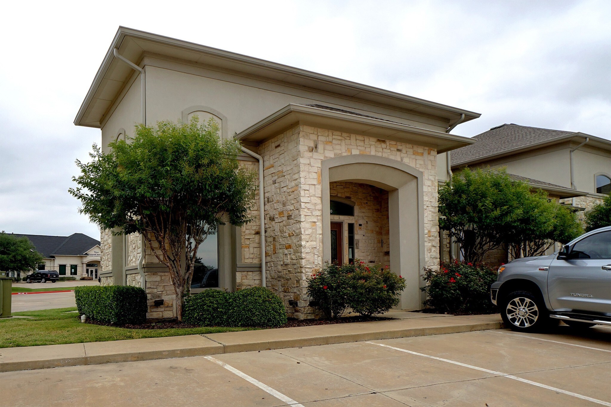 1025 Long Prairie Rd, Flower Mound, TX for sale Primary Photo- Image 1 of 1